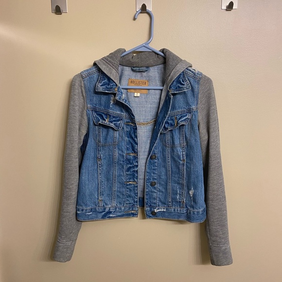 Hollister distressed jacket jean vest with sweater like hood and sleeves - Picture 1 of 5
